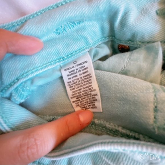 American Eagle Skinny Stretch Jeans - Picture 5 of 5